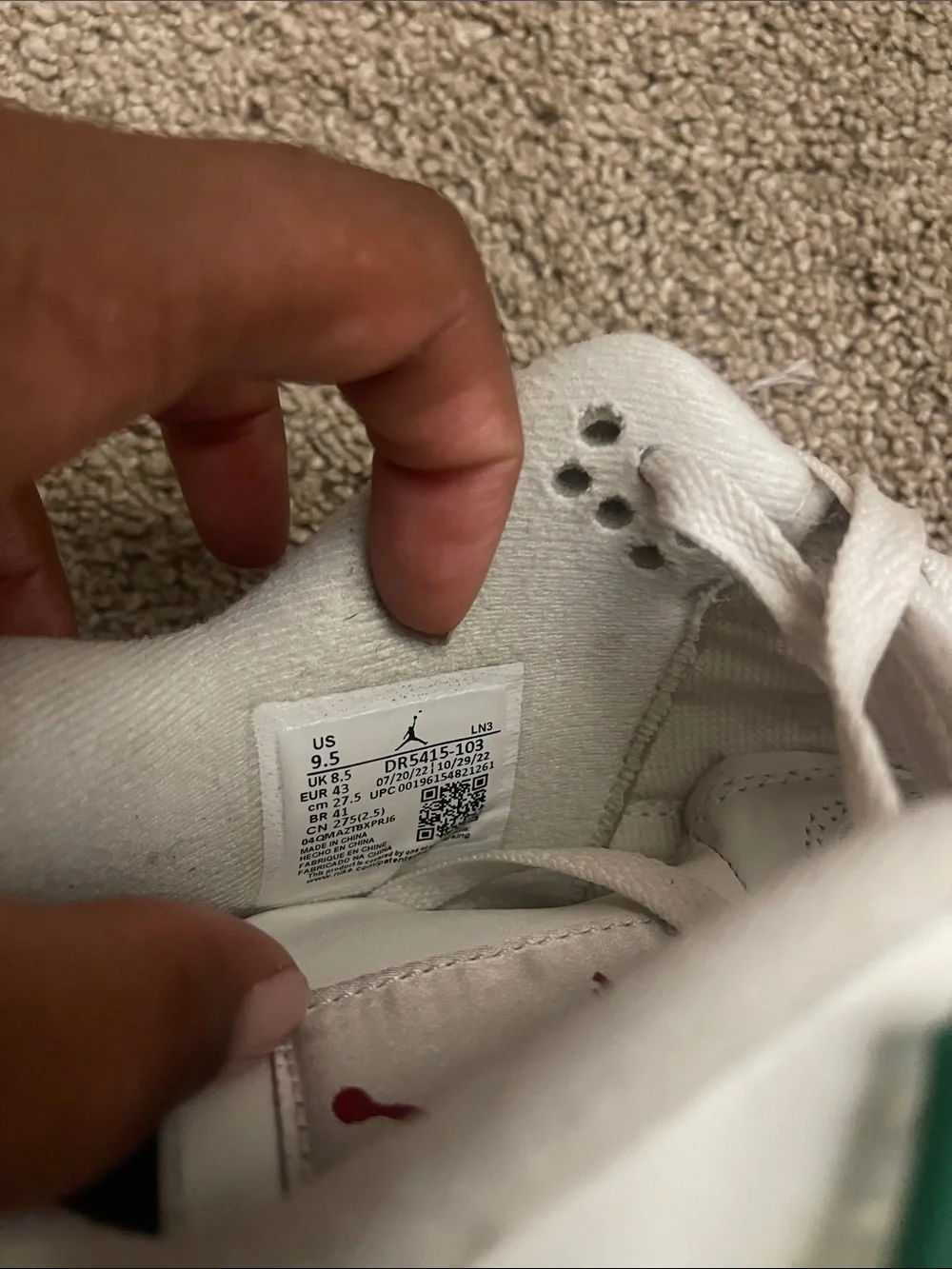 Nike SB x Air Jordan 4 Retro “Pine Green”